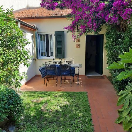 Villino San Martino 350M Dal Mare With Covered Parking Viareggio Exterior foto