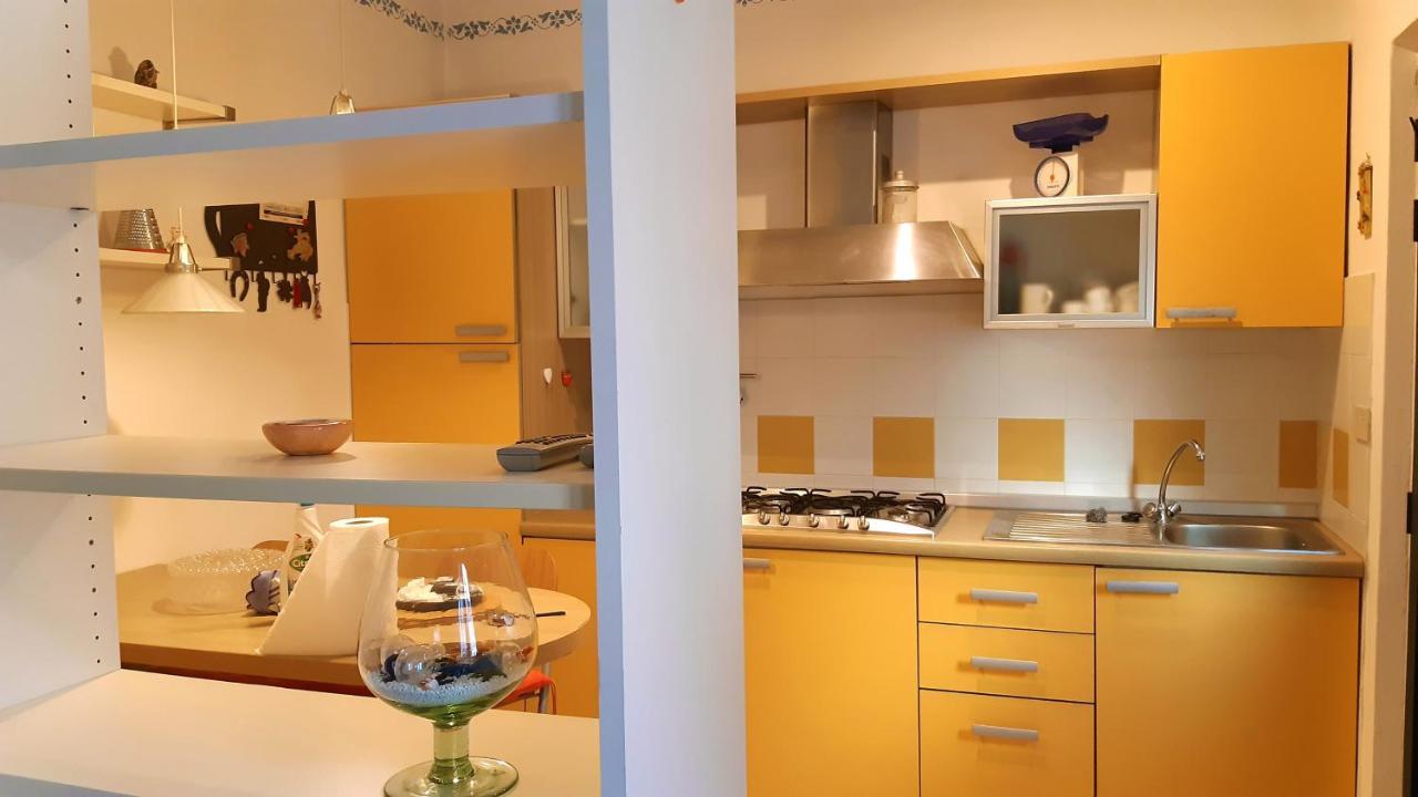 Villino San Martino 350M Dal Mare With Covered Parking Viareggio Exterior foto