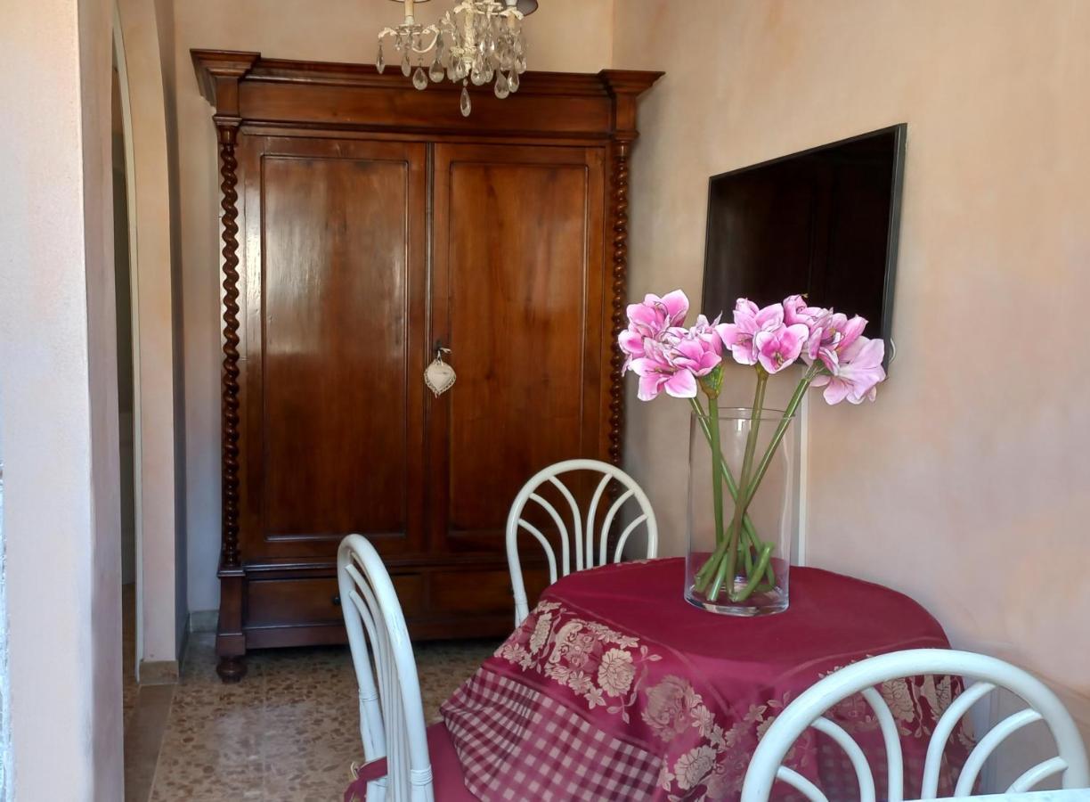 Villino San Martino 350M Dal Mare With Covered Parking Viareggio Exterior foto