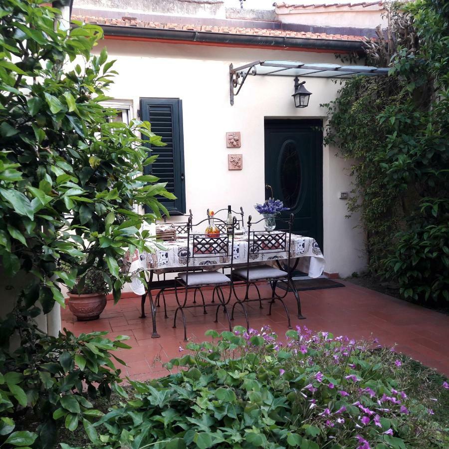 Villino San Martino 350M Dal Mare With Covered Parking Viareggio Exterior foto